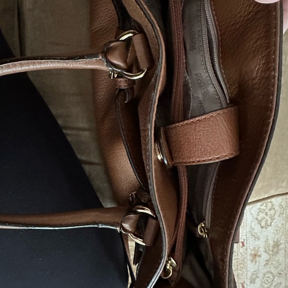 Michael Kors Handbag - Picture 5 of 9